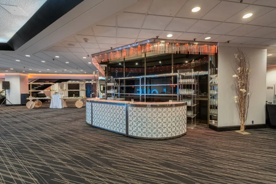Bar and reception area at Plaza Centre-Ville